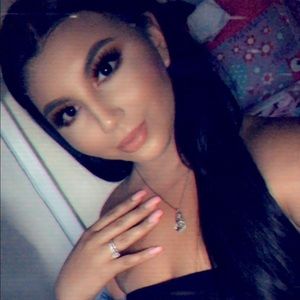 Meet your Posher, Mychele